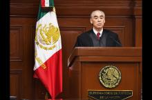  Ministro Arturo Zaldívar, Presidente de la Suprema Corte de Justicia de la Nación (SCJN) y del Consejo de la Judicatura Federal (CJF), en Sesión solemne conjunta de Plenos, entregó la credencial y el distintivo correspondientes a las  nuevas Consejeras.